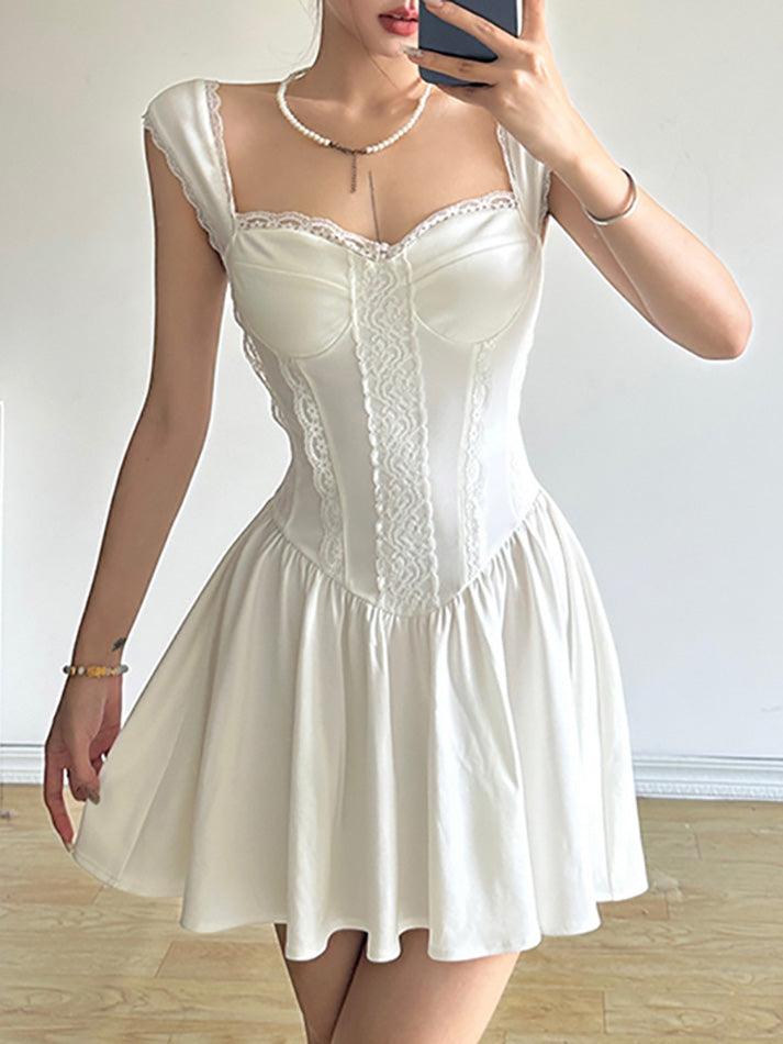 A-LINE CORSET DRESS WITH LACE TRIM FOR A FLATTERING FIT