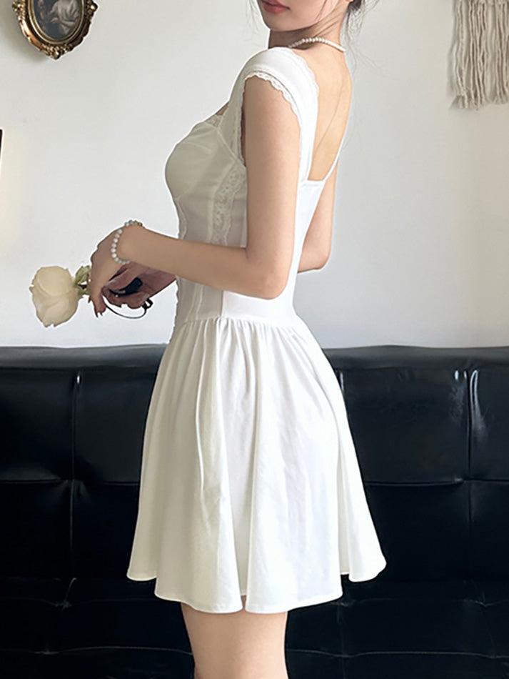 A-LINE CORSET DRESS WITH LACE TRIM FOR A FLATTERING FIT