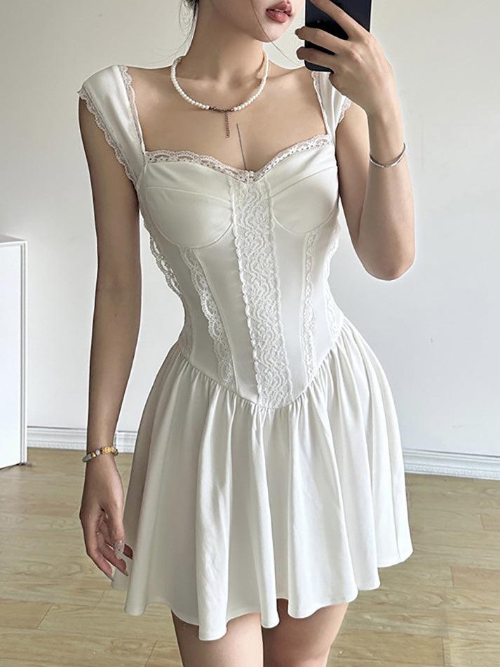 A-LINE CORSET DRESS WITH LACE TRIM FOR A FLATTERING FIT