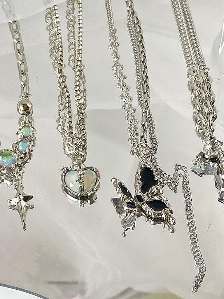 ASSORTED SILVER PENDANT NECKLACES WITH SWEET PATTERN DESIGN