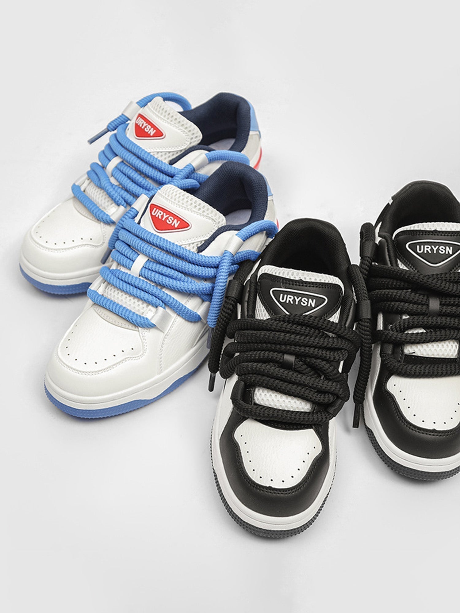 ATHLETIC SHOES WHITE AND BLUE HIGH ROUND TOE DESIGN