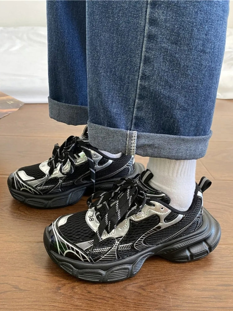 BALANCE SNEAKERS WHITE AND SILVER MESHED FOR REDUCED FATIGUE