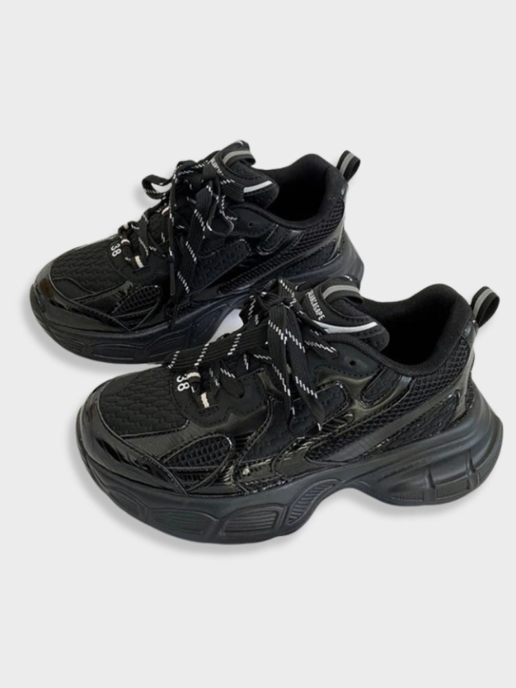 BALANCE SNEAKERS WHITE AND SILVER MESHED FOR REDUCED FATIGUE