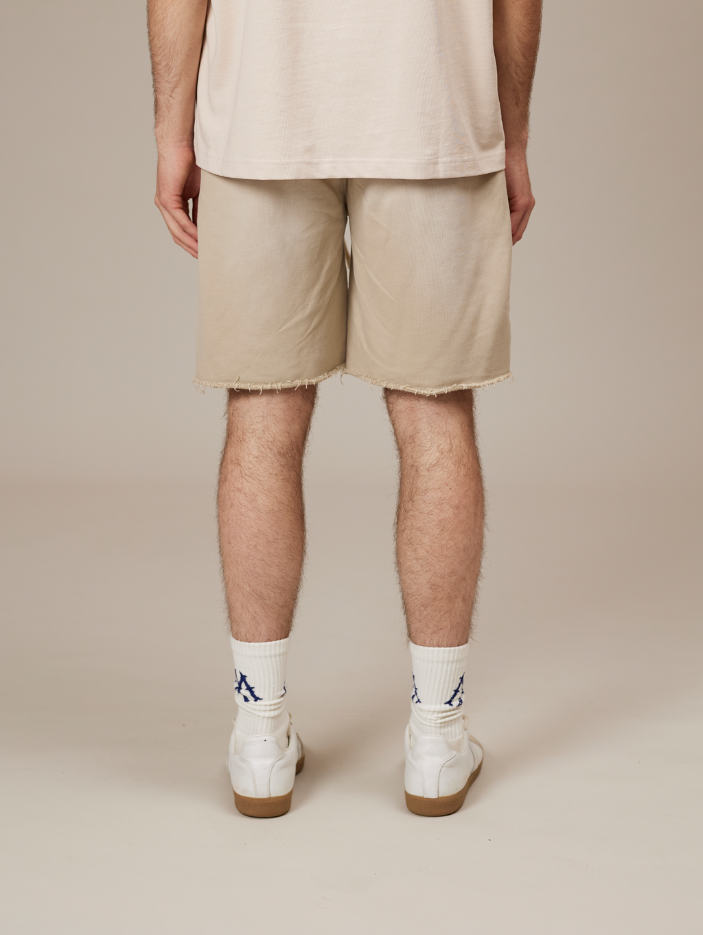 BEIGE DRAWSTRING SHORTS WITH COTTON SUNFADED SPRAY FINISH