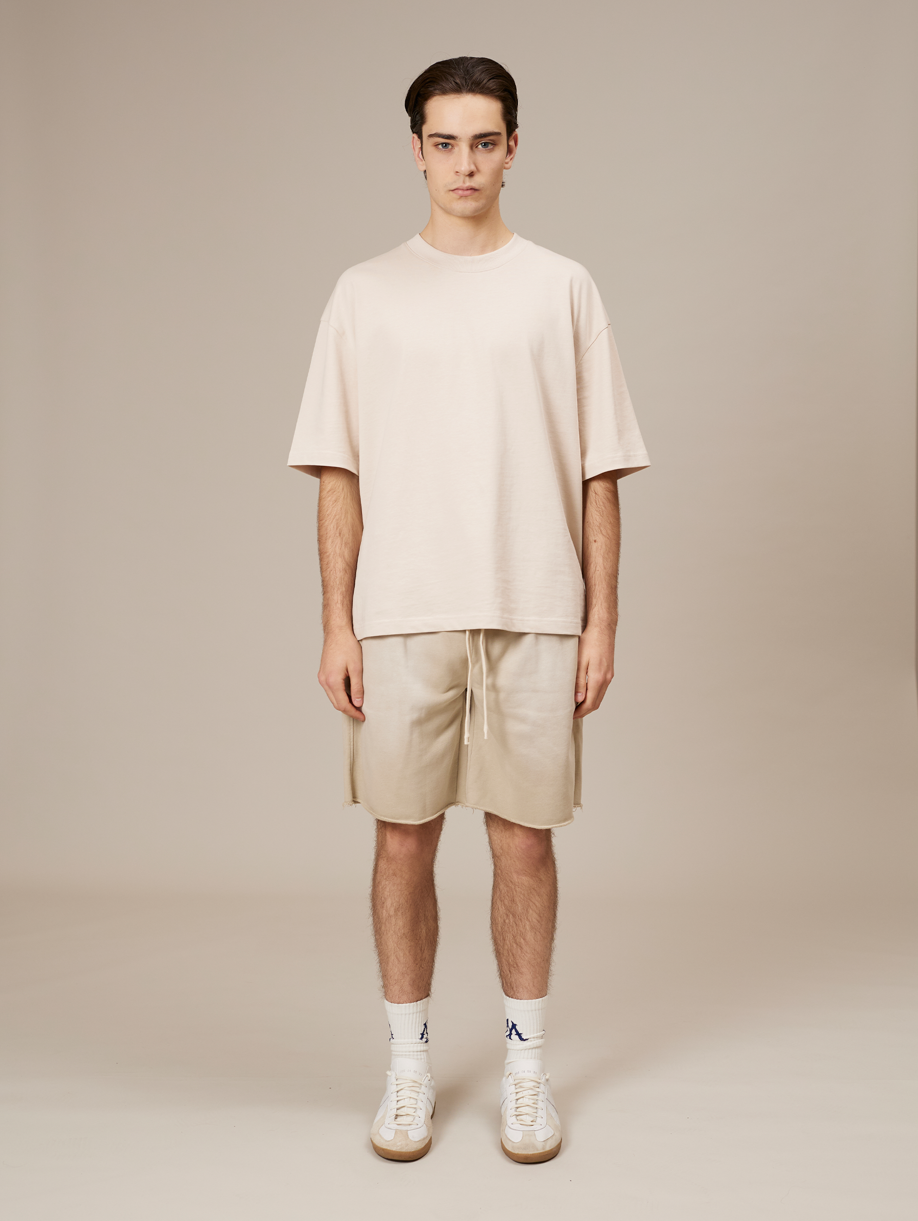 BEIGE DRAWSTRING SHORTS WITH COTTON SUNFADED SPRAY FINISH