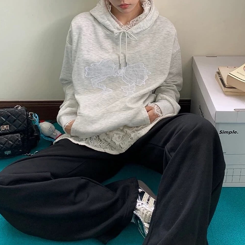 BEIGE LACE TRIM HOODIE: COQUETTE CHARM FOR CASUAL OUTINGS