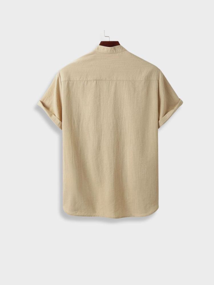 BEIGE SHORT-SLEEVED BUTTON-DOWN SHIRT VERSATILE HENLEY TEE