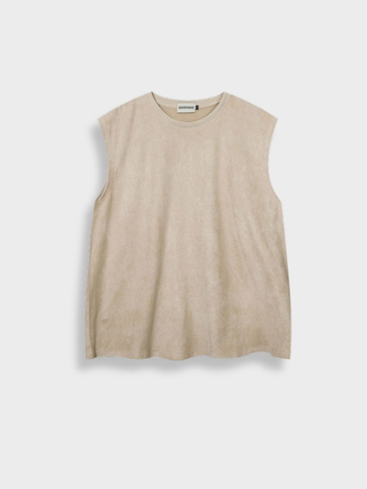 BEIGE SLEEVELESS T-SHIRT FOR SUEDE SUMMER SANDALS OUTFITS