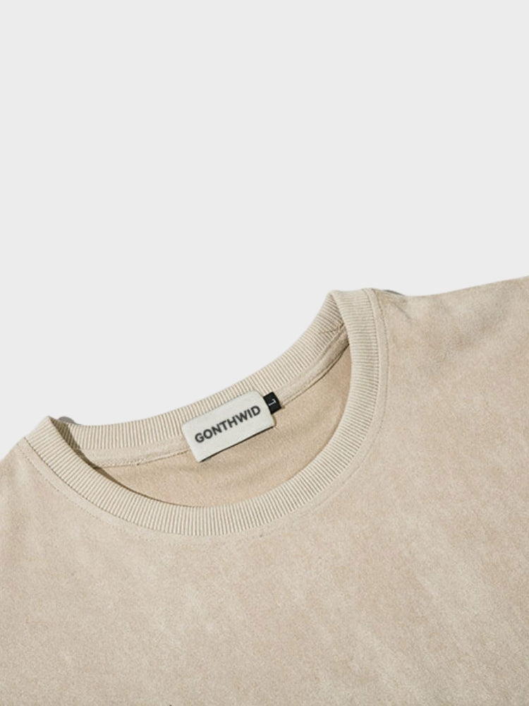 BEIGE SLEEVELESS T-SHIRT FOR SUEDE SUMMER SANDALS OUTFITS