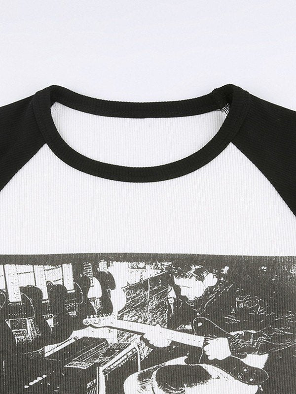 BLACK AND WHITE GRAPHIC TEE LONG SLEEVE SLIM FIT GRAPHIC DESIGN