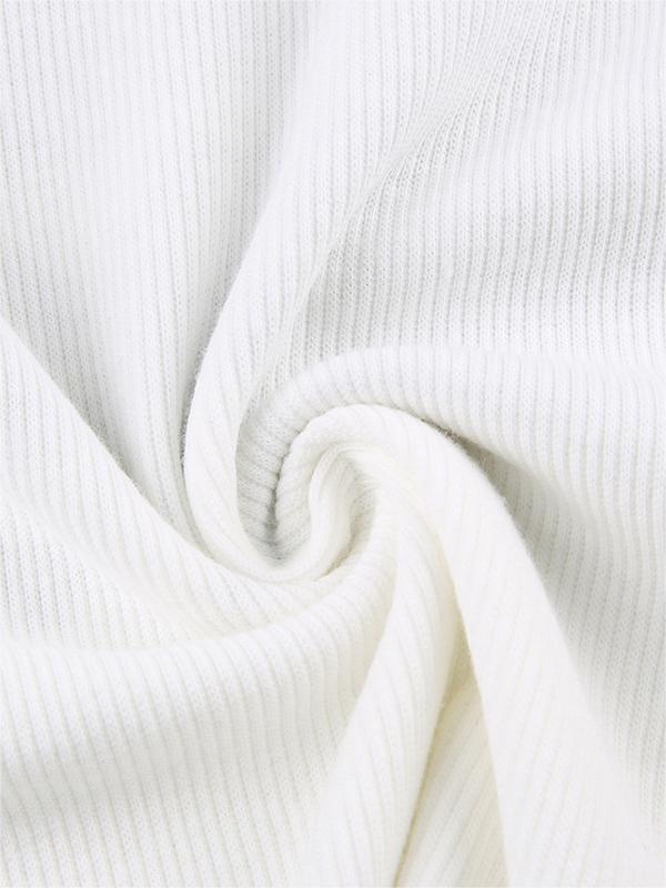 BLACK AND WHITE GRAPHIC TEE LONG SLEEVE SLIM FIT GRAPHIC DESIGN