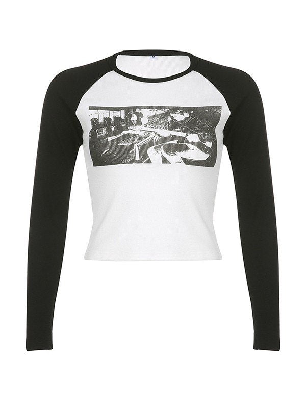 BLACK AND WHITE GRAPHIC TEE LONG SLEEVE SLIM FIT GRAPHIC DESIGN