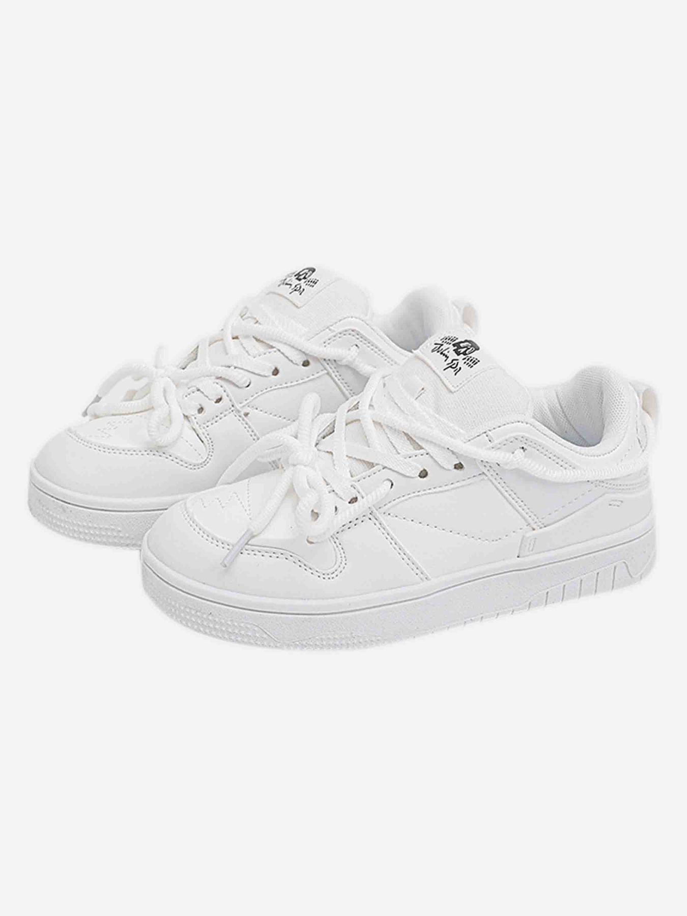 BLACK AND WHITE PLATFORM SNEAKERS CASUAL FOOTWEAR STYLISH DESIGN