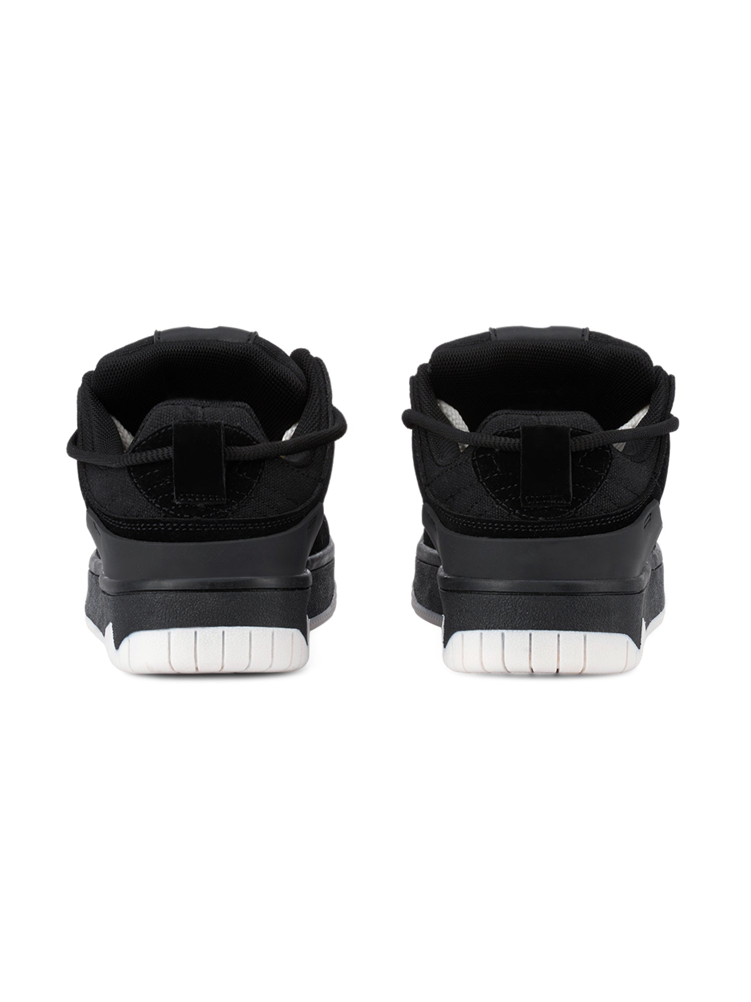 BLACK AND WHITE PLATFORM SNEAKERS CASUAL FOOTWEAR STYLISH DESIGN