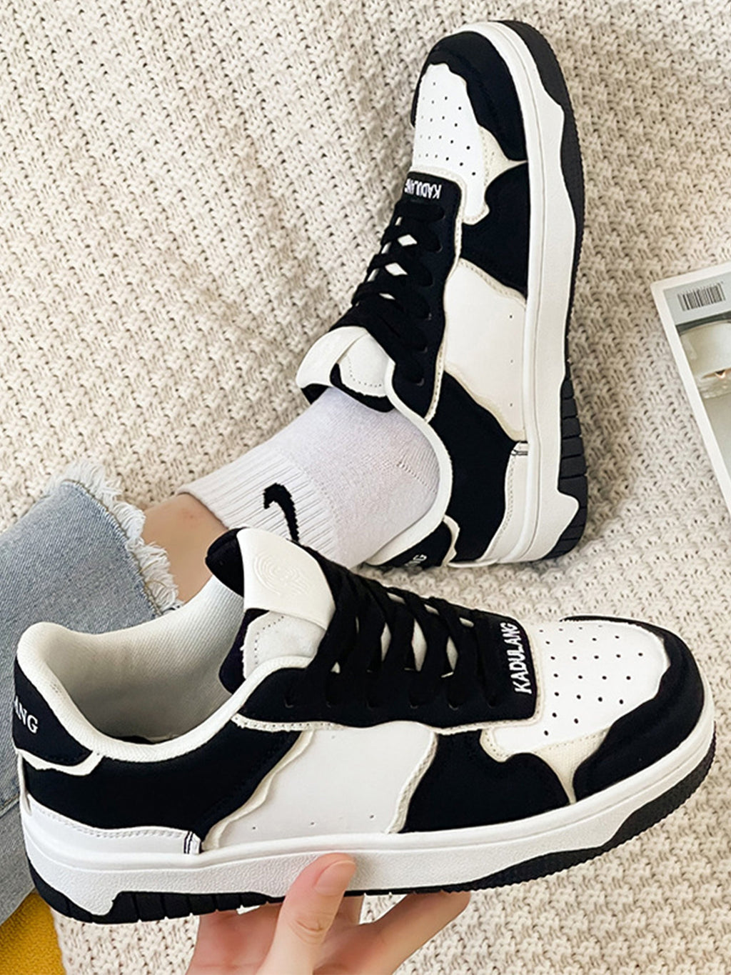 BLACK AND WHITE SNEAKERS ROUND TOE BOOTS