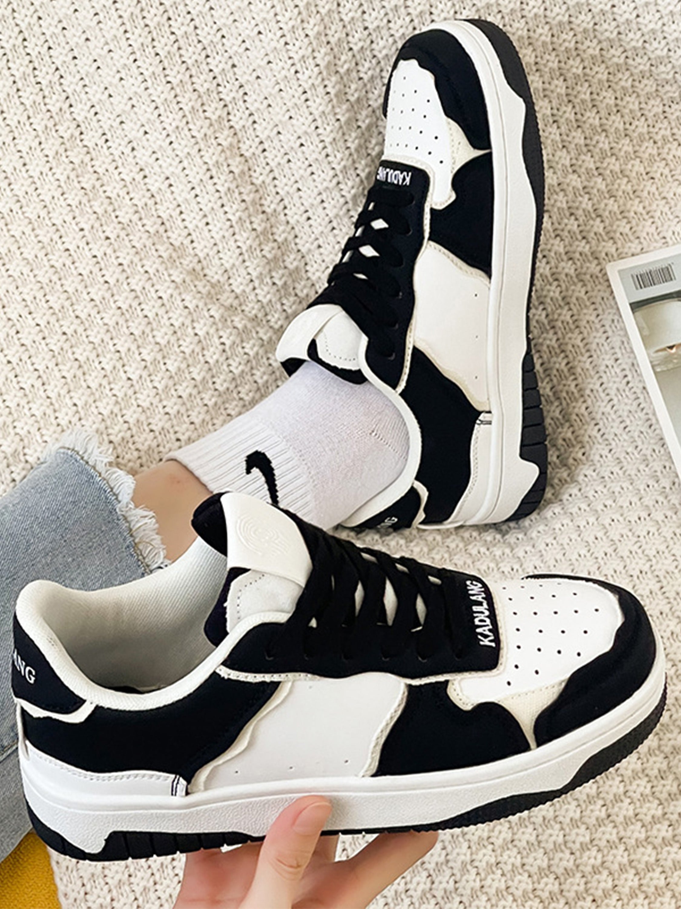 BLACK AND WHITE SNEAKERS ROUND TOE BOOTS