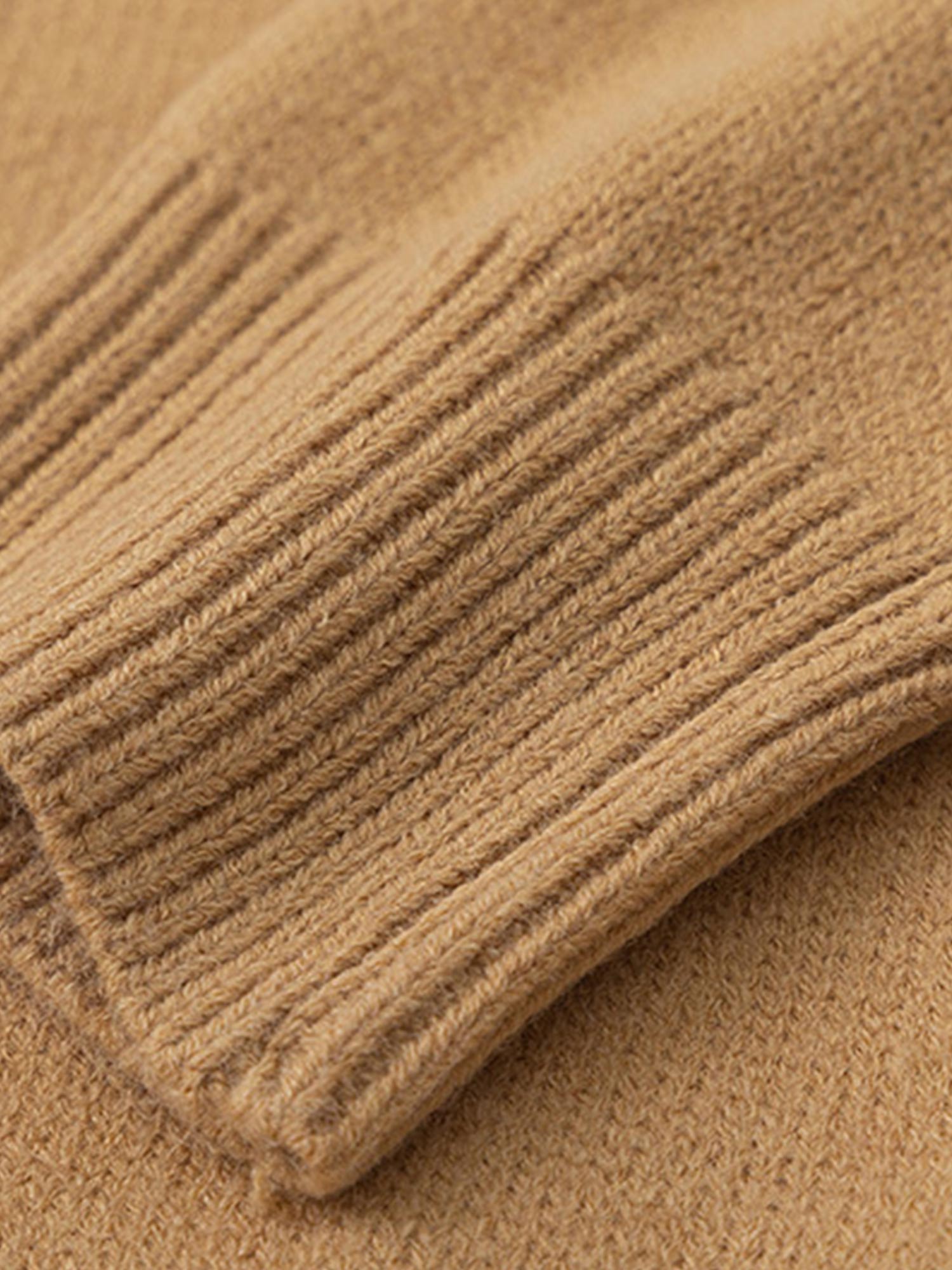 BLACK AND WHITE STAR SWEATER WITH LONG SLEEVE AND ROUND COLLAR