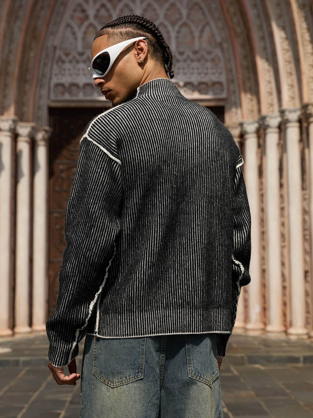 BLACK AND WHITE STRIPED SWEATER WITH GRAY PATTERN REVERSIBLE DOUBLE-SIDED