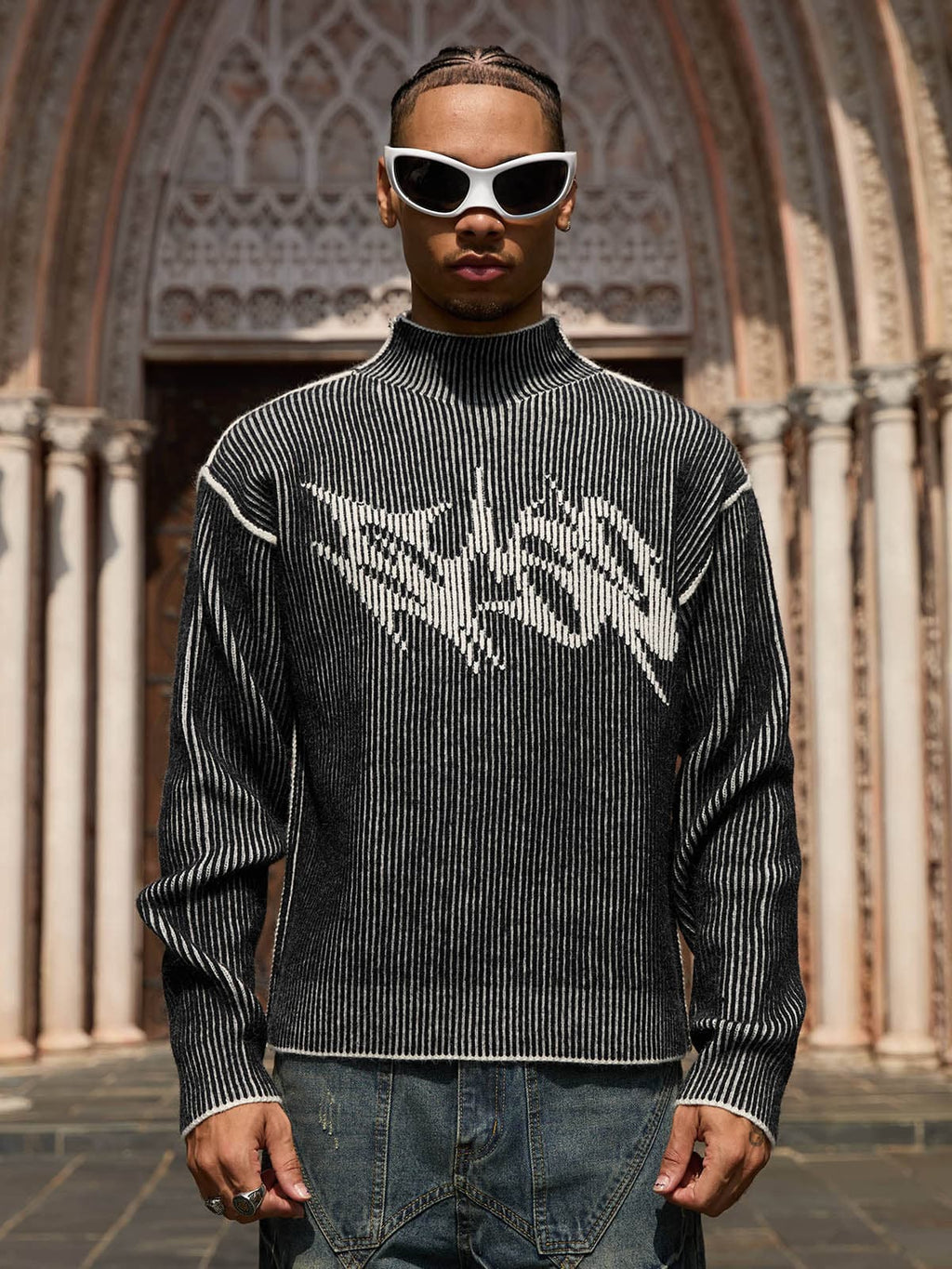 BLACK AND WHITE STRIPED SWEATER WITH GRAY PATTERN REVERSIBLE DOUBLE-SIDED