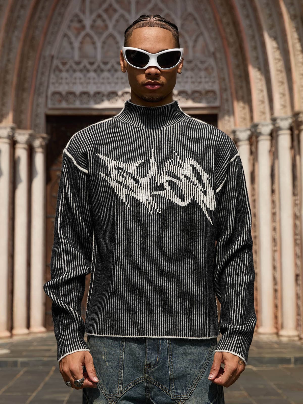 BLACK AND WHITE STRIPED SWEATER WITH GRAY PATTERN REVERSIBLE DOUBLE-SIDED