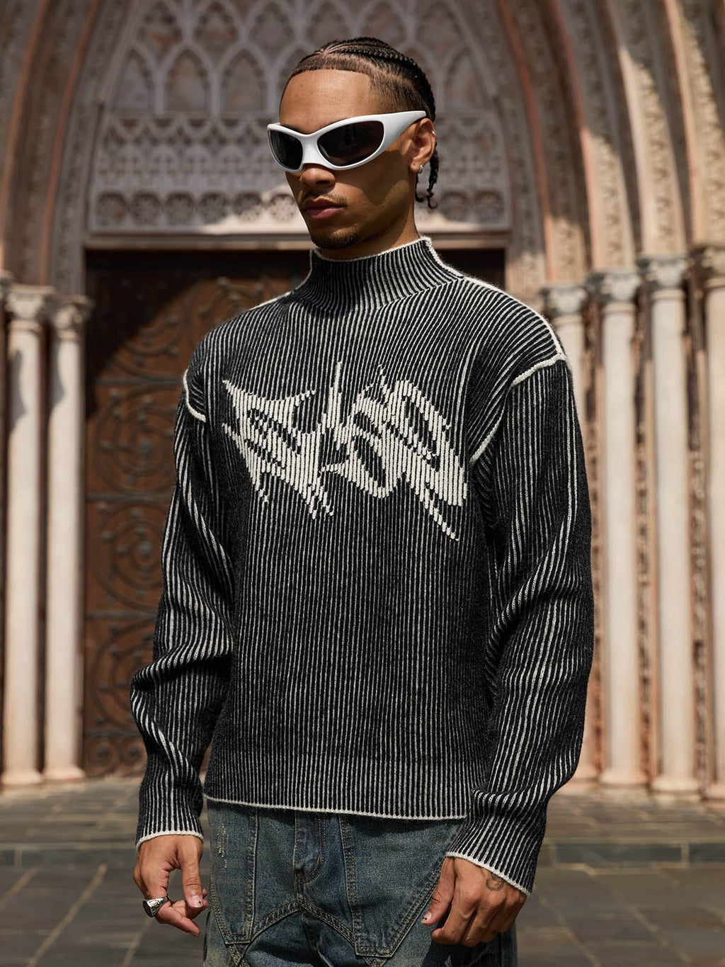 BLACK AND WHITE STRIPED SWEATER WITH GRAY PATTERN REVERSIBLE DOUBLE-SIDED