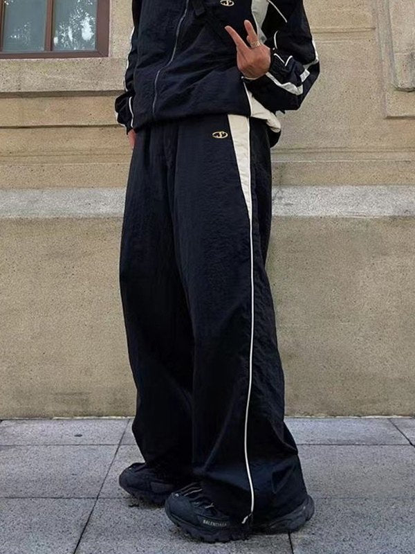 BLACK AND WHITE TRACK SUIT SET WITH LIGHTWEIGHT CASUAL PARACHUTE PANTS