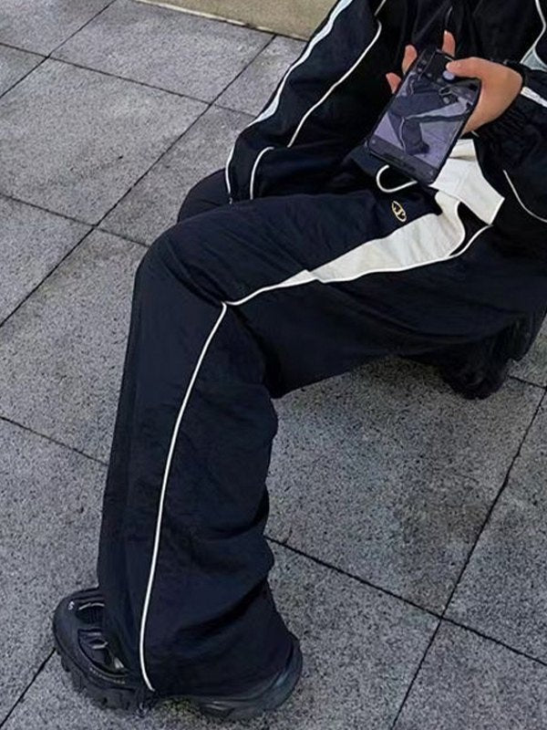 BLACK AND WHITE TRACK SUIT SET WITH LIGHTWEIGHT CASUAL PARACHUTE PANTS