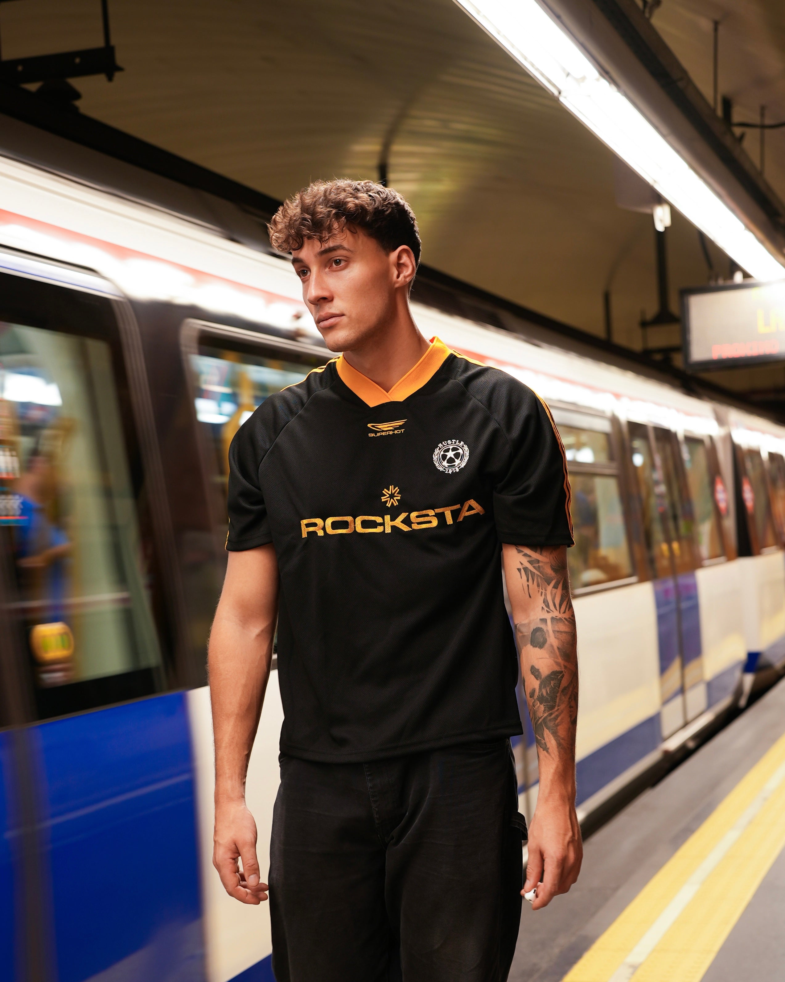 BLACK AND YELLOW SOCCER JERSEY TEAM SPIRIT APPAREL SPORTSWEAR