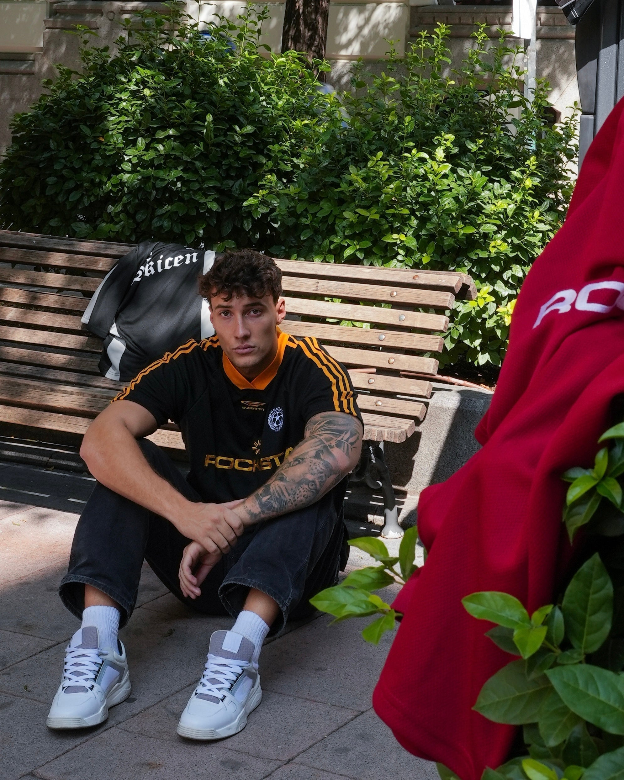 BLACK AND YELLOW SOCCER JERSEY TEAM SPIRIT APPAREL SPORTSWEAR