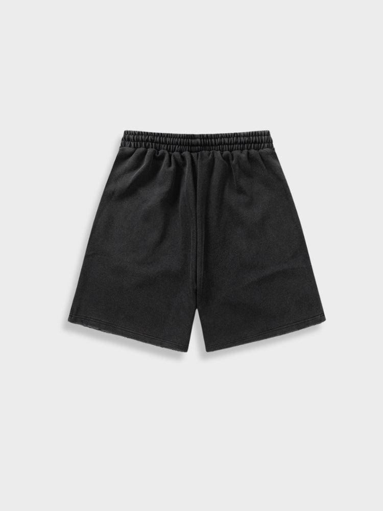 BLACK ATHLETIC SHORTS WITH SIZE RECOMMENDATIONS FOR A PERFECT FIT