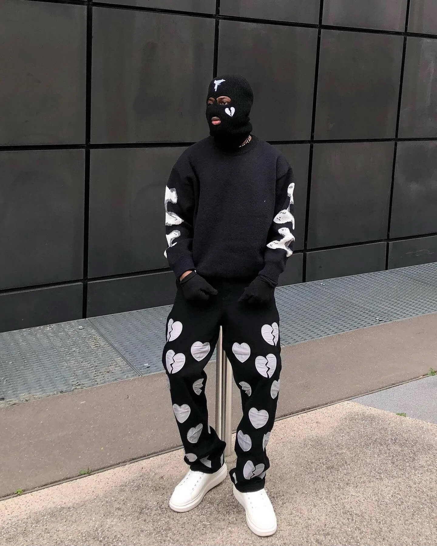 BLACK BALACLAVA WITH BROKEN HEART DETAILS AND GUN DESIGN