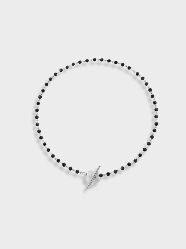 BLACK BEADED SILVER NECKLACE WITH DELICATE FLOWERS DESIGN