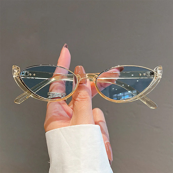 BLACK CAT-EYE SUNGLASSES FOR FASHION AND SUN PROTECTION