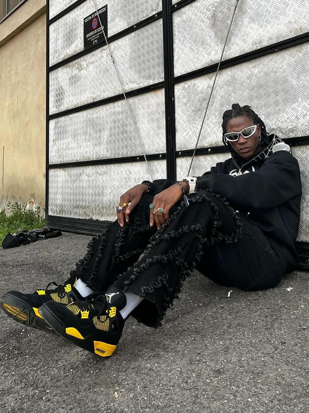 BLACK DENIM PANTS WITH SHREDDED DETAILING TRENDY COTTON BLEND