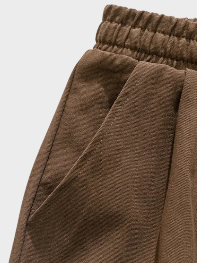 BLACK DRAWSTRING SWEATPANTS FOR MEN AND WOMEN COMFORT AND VERSATILITY