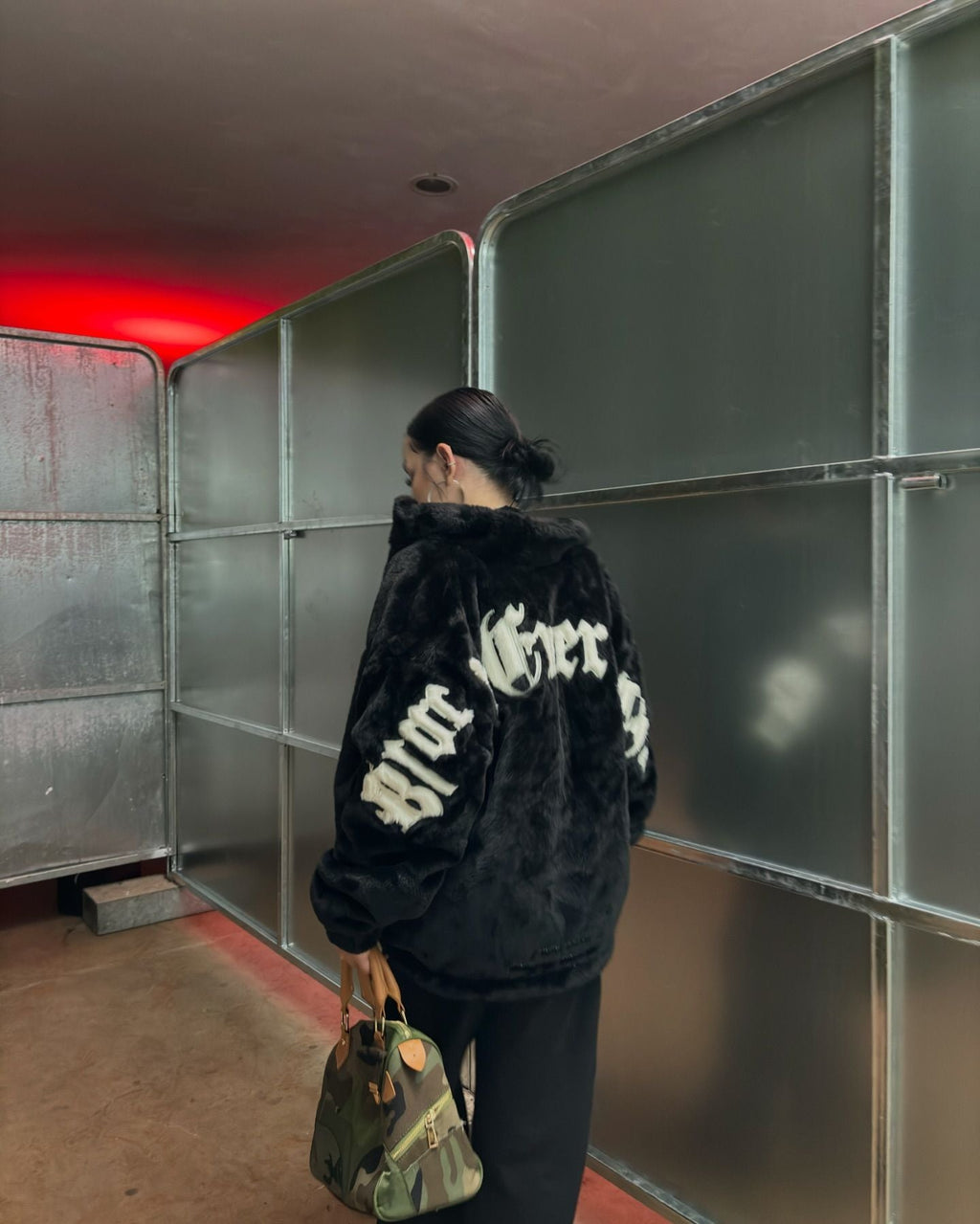 BLACK FAUX FUR JACKET WITH LONG SLEEVE AND STAND COLLAR