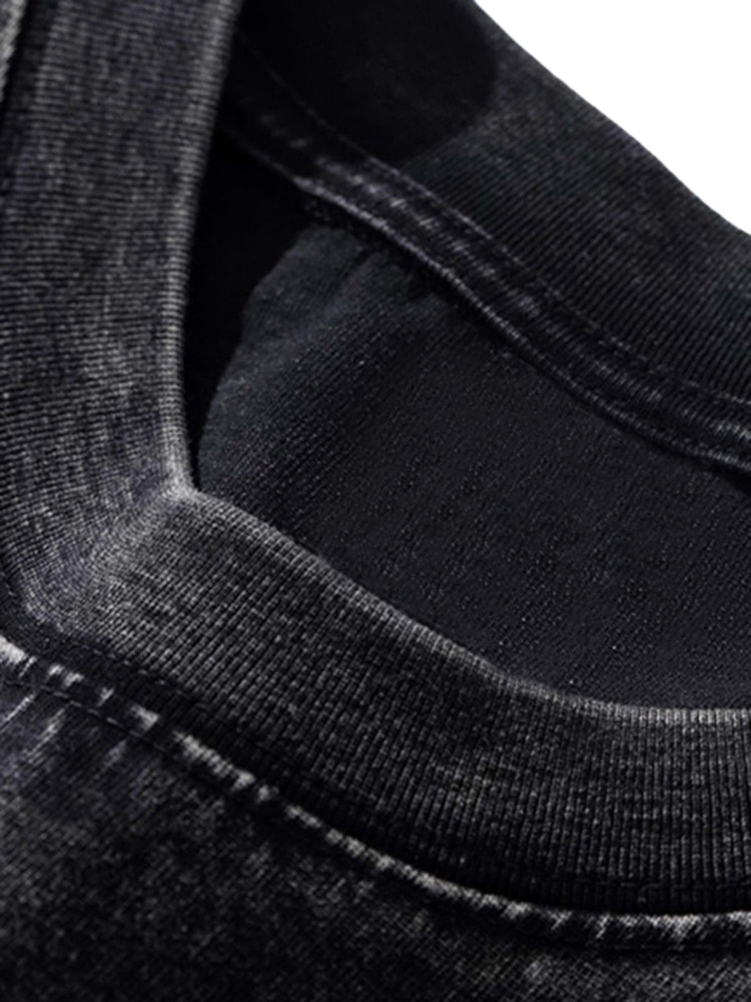 BLACK GRAPHIC T-SHIRT TRENDY CASUAL SHORT SLEEVE DESIGN