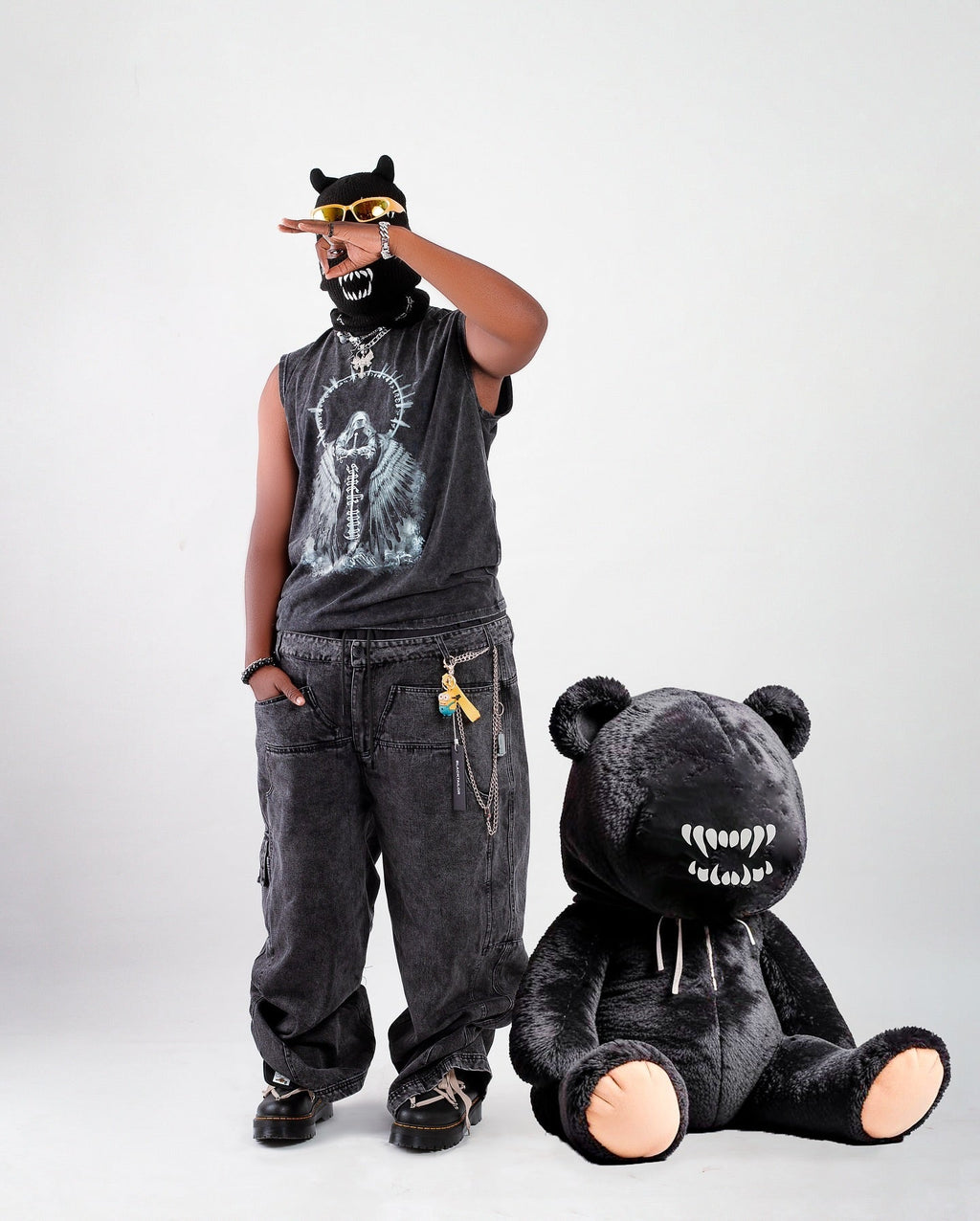 BLACK GRAPHIC TANK TOP WITH PRINTED ROUND NECK DESIGN