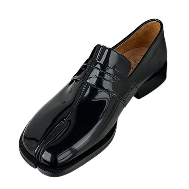 BLACK LEATHER SPLIT TOE TABI LOAFERS WITH LONDON BRIDGE DESIGN