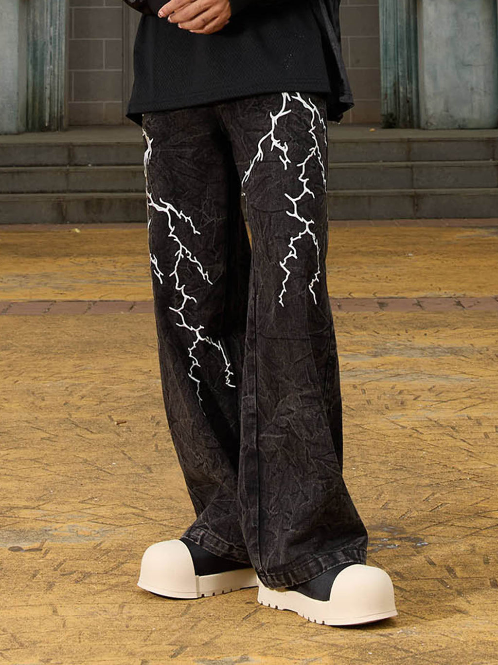 BLACK LIGHTNING BOLT LONG PANTS MID WAIST STRAIGHT LEG DESIGN