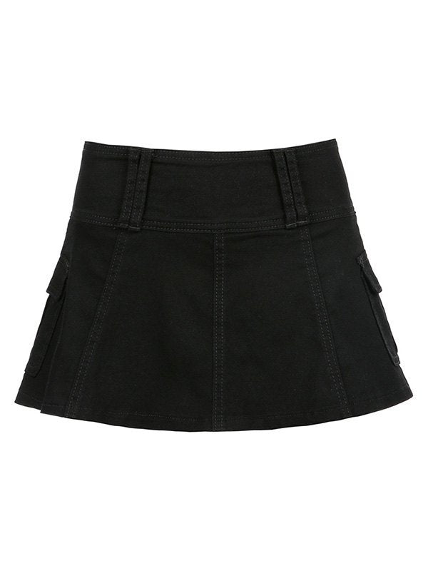 BLACK MINI SKIRT WITH BELT AND LINED CARGO POCKETS