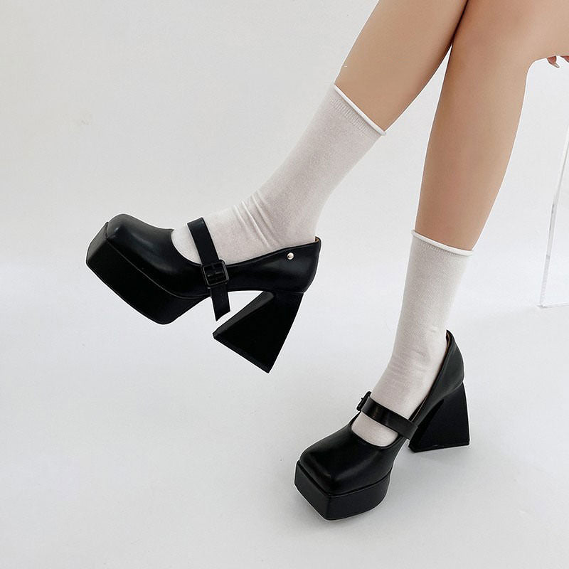 BLACK PLATFORM MARY JANE SHOE WITH VEGAN LEATHER