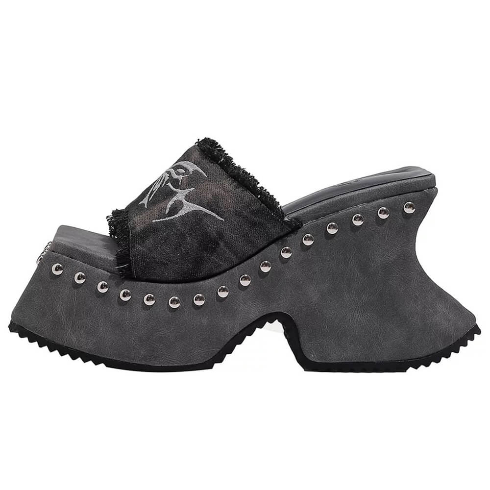 BLACK PLATFORM SLIDE SANDALS WITH SILVER STUDS FOR WOMEN