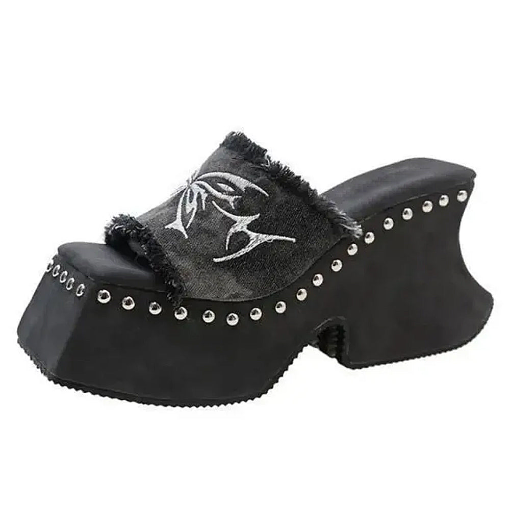 BLACK PLATFORM SLIDE SANDALS WITH SILVER STUDS FOR WOMEN