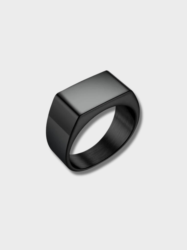 BLACK SIGNET RING WITH FLORENCE BAR DESIGN ELEMENTS