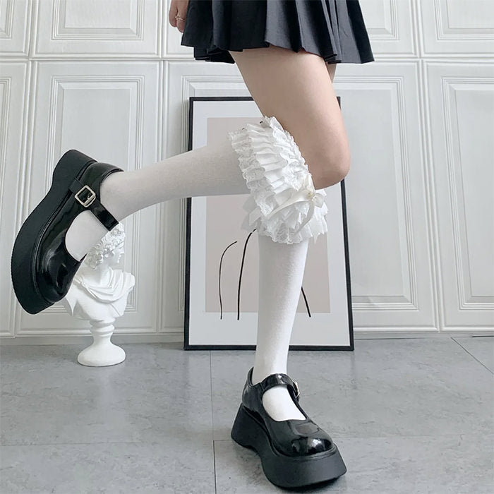 BLACK SOCKS WITH WHITE LACE AND BOWS FOR WOMEN