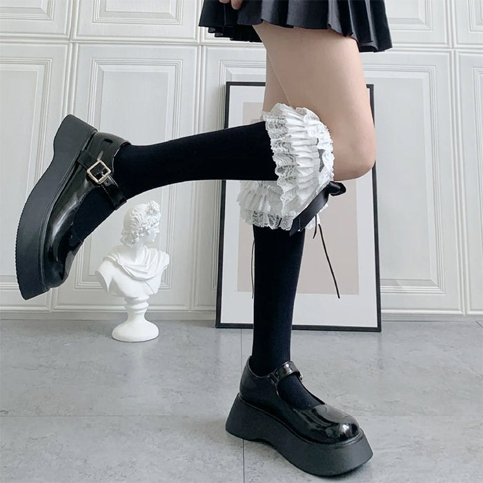 BLACK SOCKS WITH WHITE LACE AND BOWS FOR WOMEN