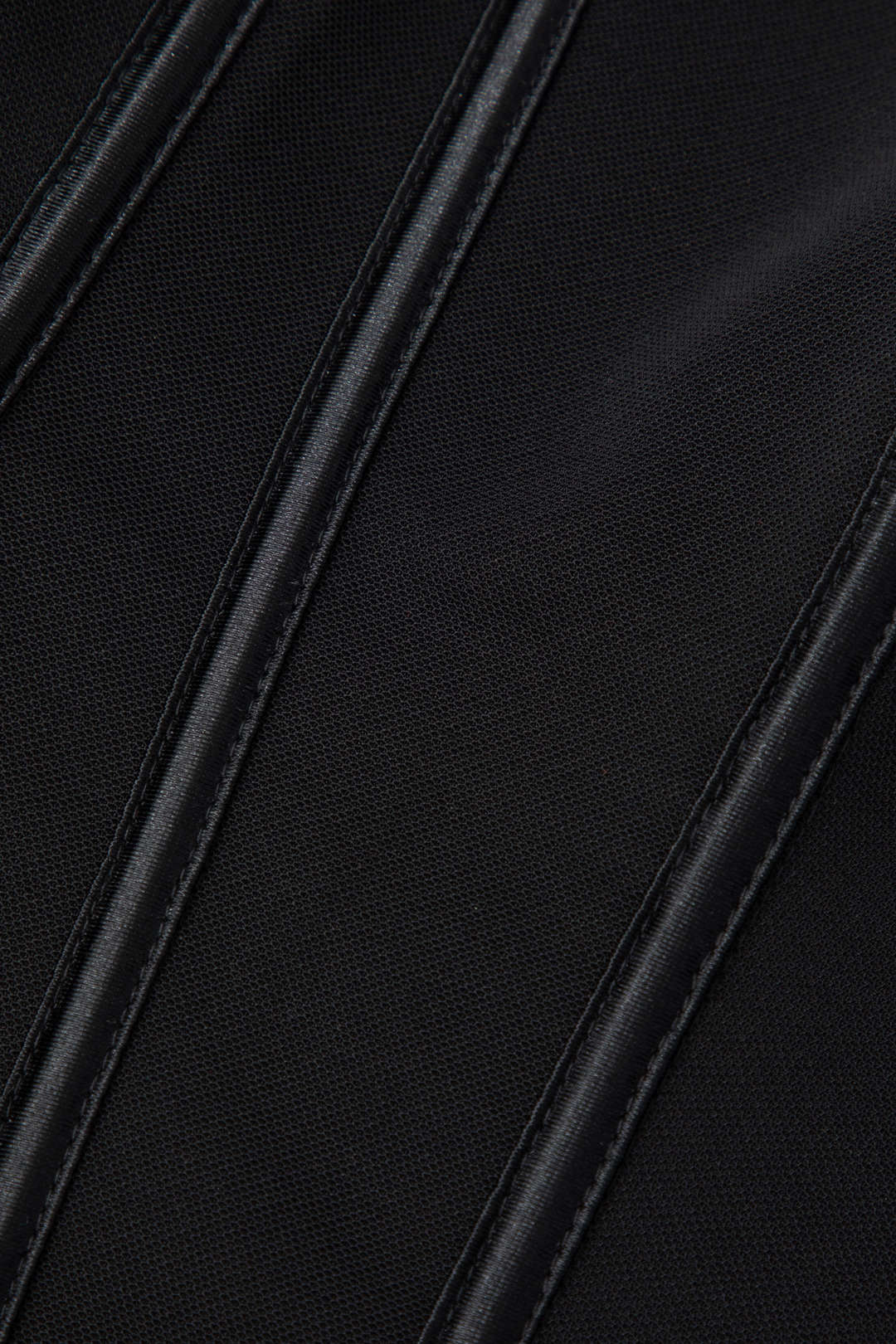 BLACK STRAPLESS CORSET TOP WITH TIE CLOSURE FOR CASUAL OCCASION