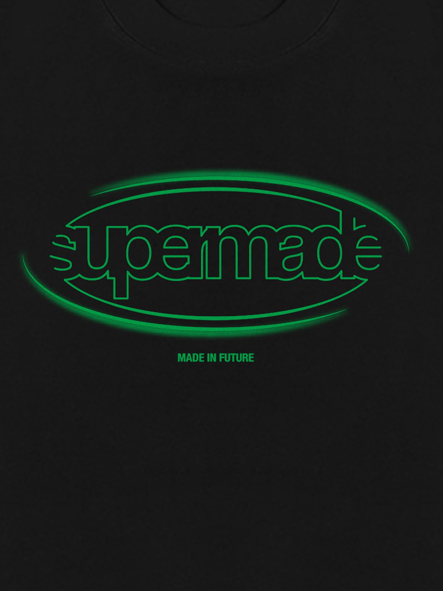 BLACK T-SHIRT GREEN OVAL