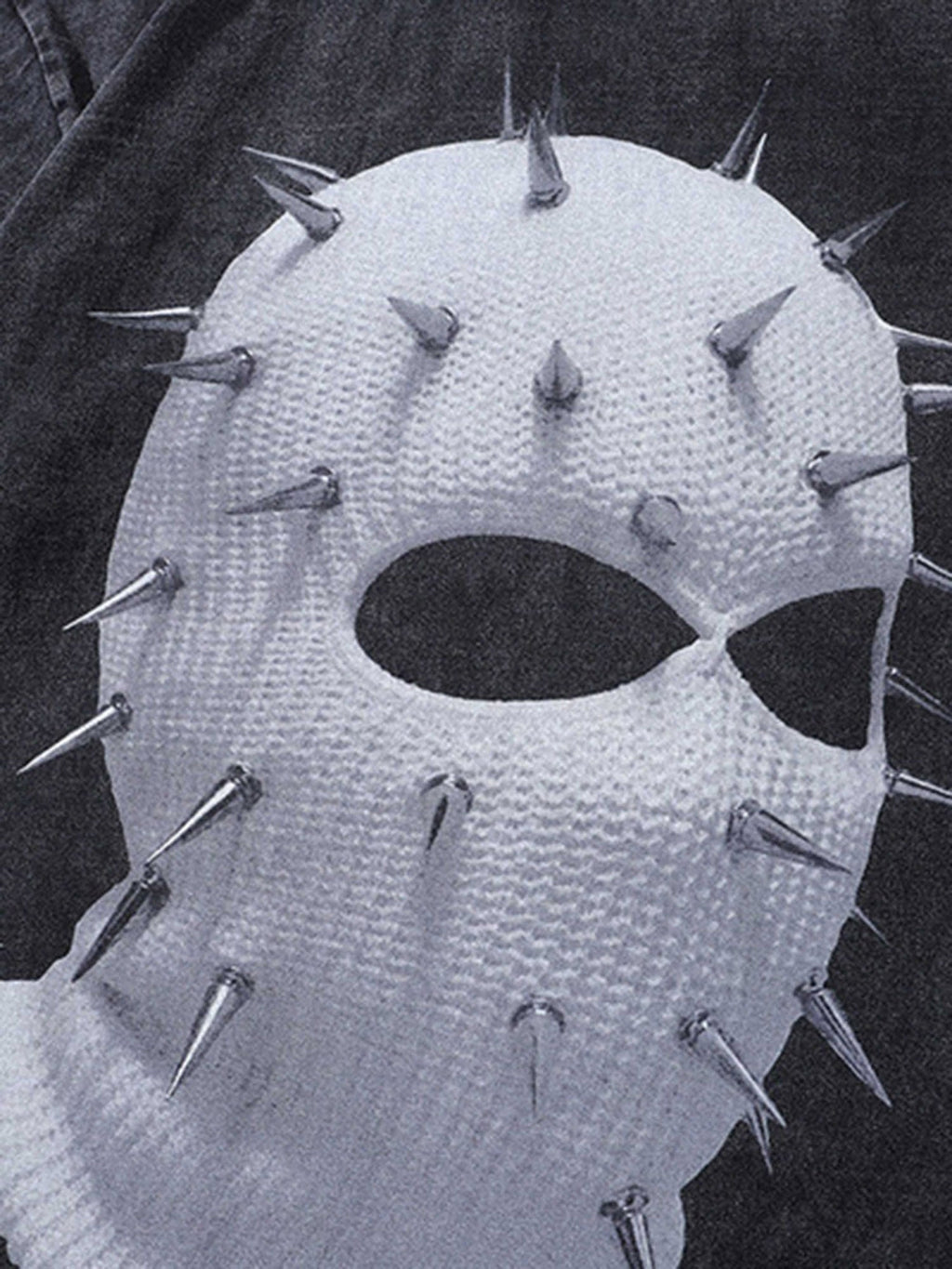 BLACK T-SHIRT WITH SPIKED SKI MASK GRAPHIC - AVATAR PRINT T-SHIRT